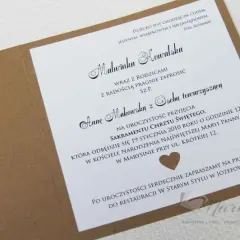 Jak perfekcyjnie wypisać zaproszenie na chrzest? Krok po kroku