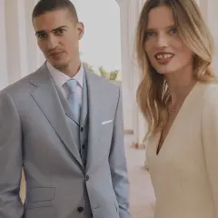 Strój na Komunię: Eleganckie stylizacje dla gości i rodziców