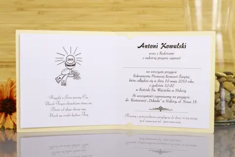 Gotowe wierszyki i cytaty na zaproszenia komunijne wybierz idealne!