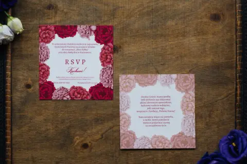 Kiedy wręczyć zaproszenia ślubne? Terminy, etykieta, RSVP.