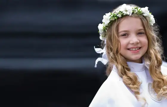 Kiedy dziecko idzie do Komunii? Wiek, zasady i przygotowanie